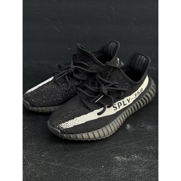 Adidas Yeezy Boost 350 V2 Oreo Size 10– VVNDS – – Fast Ship - Picture 1 of 8